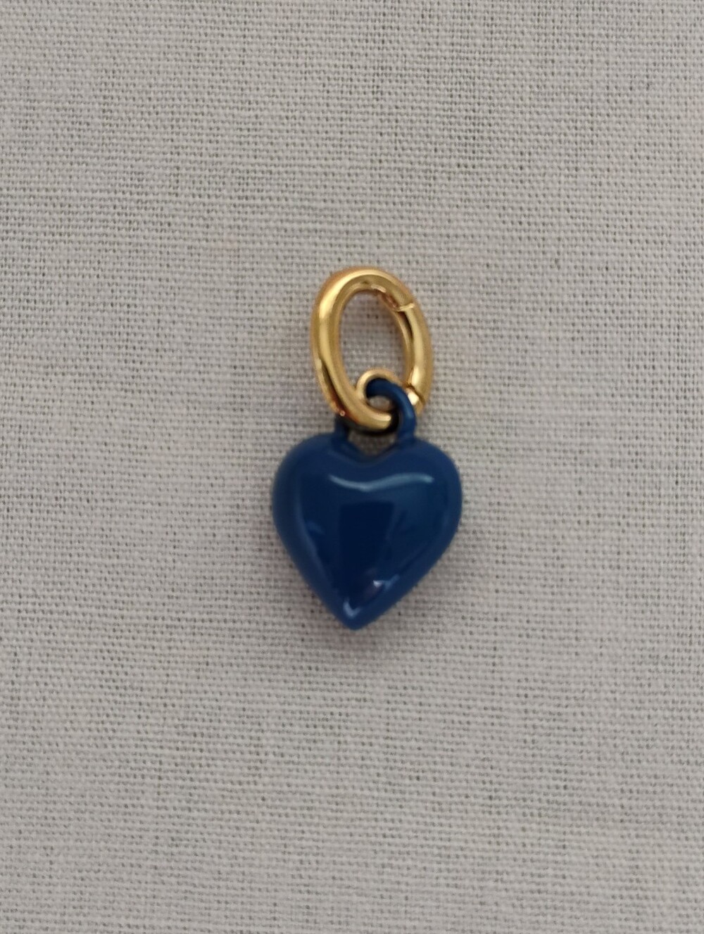 Roxanne Assoulin The Itsy Bitsy Puffy Heart Charm